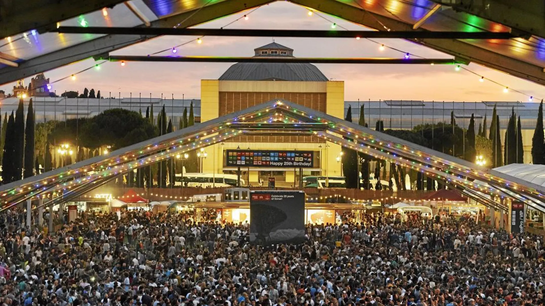 La masiva asistencia al Sónar lo han convertido en el más masivo de su historia