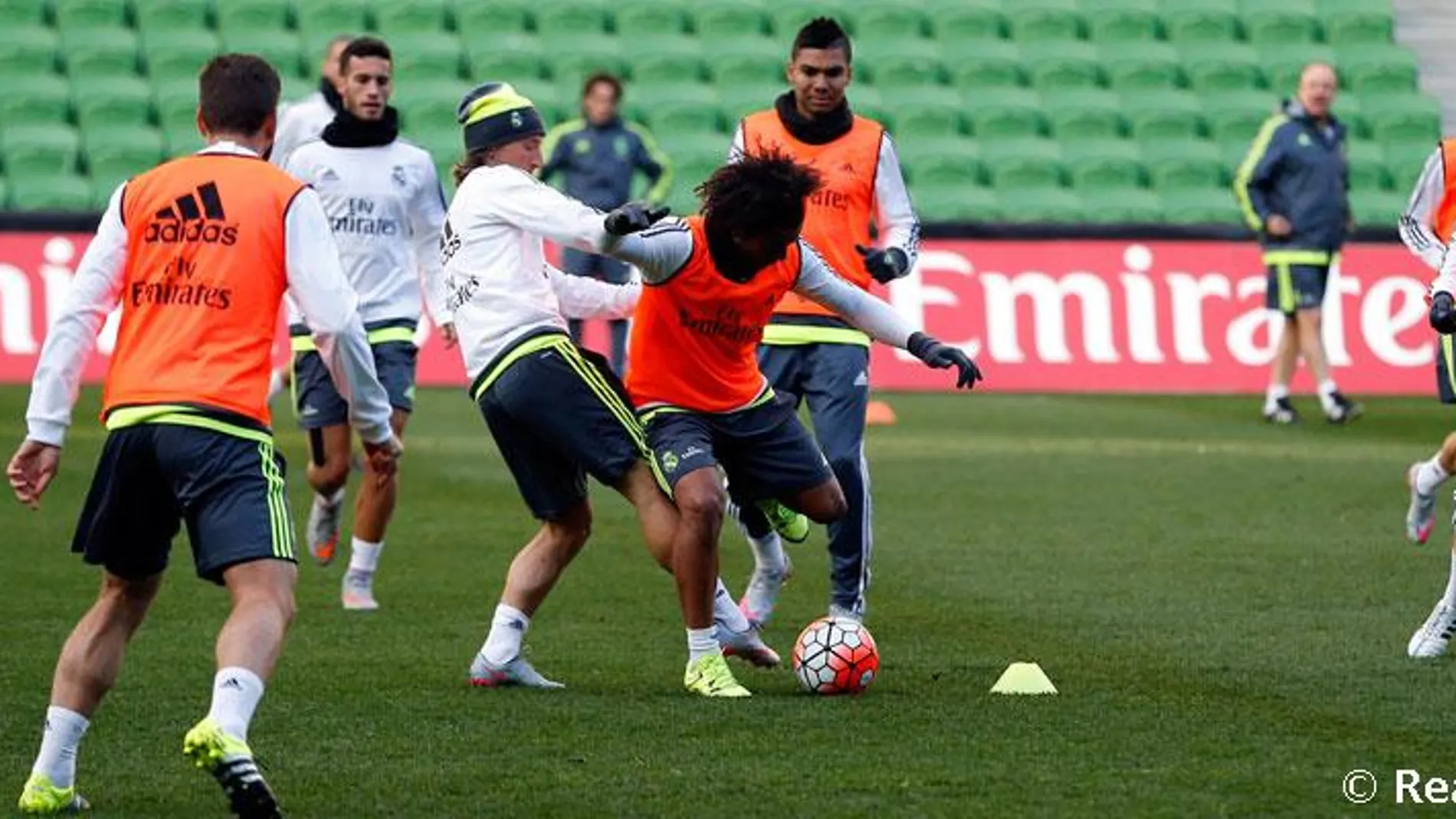 La plantilla del Real Madrid, en el entrenamiento de este miércoles