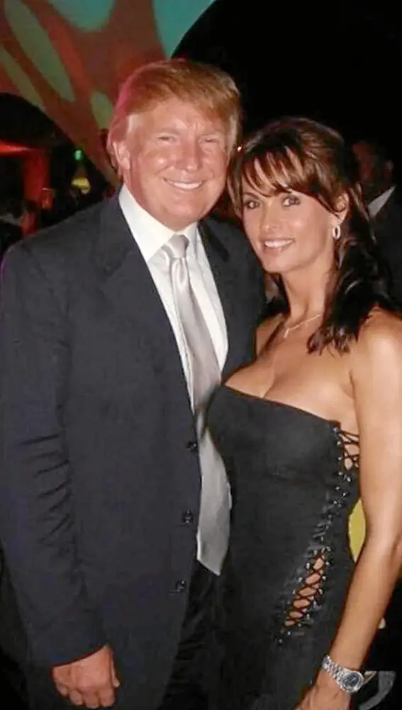Donald Trump y la ex modelo de la revista «Playboy» Karen McDougal coincidieron en varios eventos en la década pasada