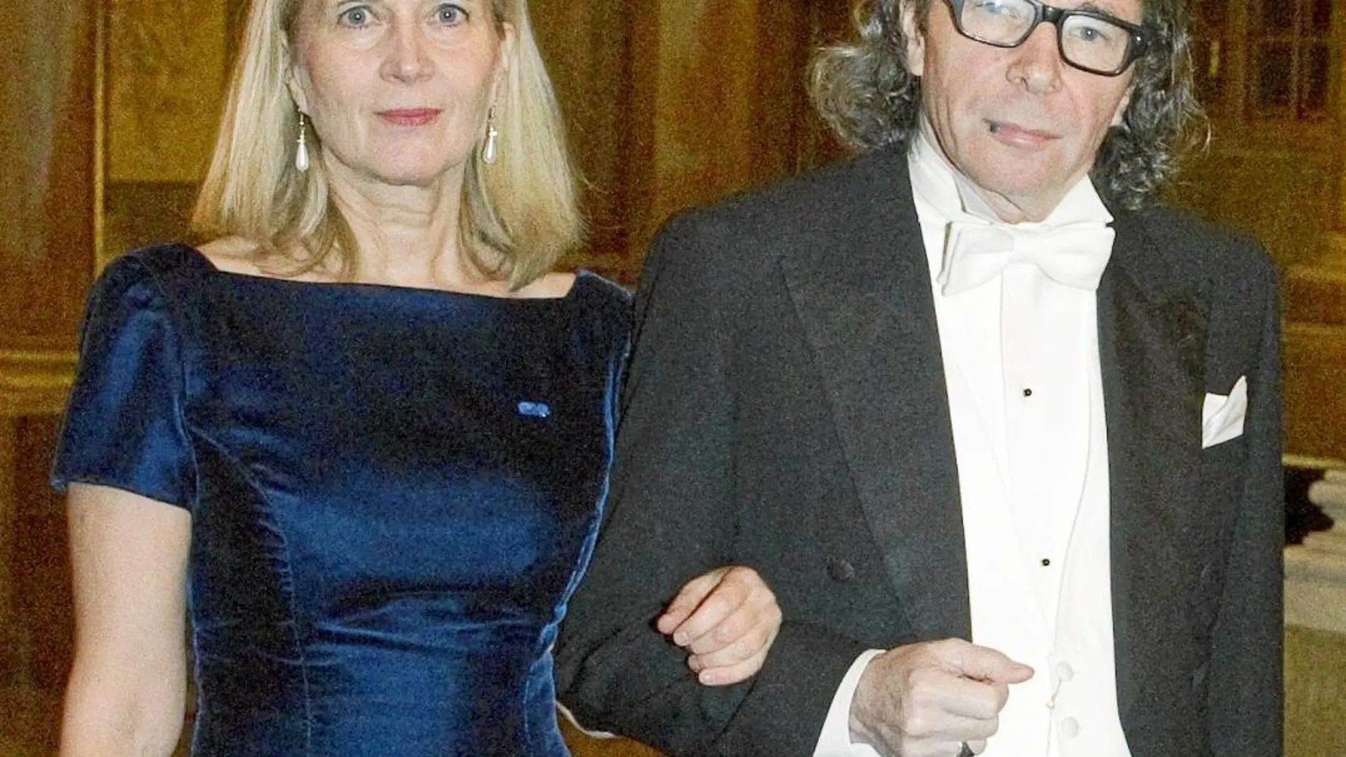Jean-Claude Arnault vuelve a remover las aguas de la Academia. En la imagen, junto a su esposa, Katarina Frostenson, ex miembro de la institución