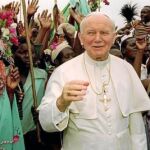 «Ya estamos en la fase de estudiar los milagros de Juan Pablo II»