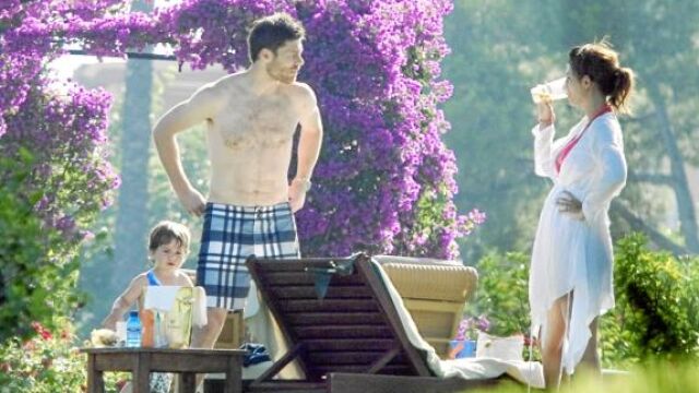 El descanso del guerrero español: familia sol y playa