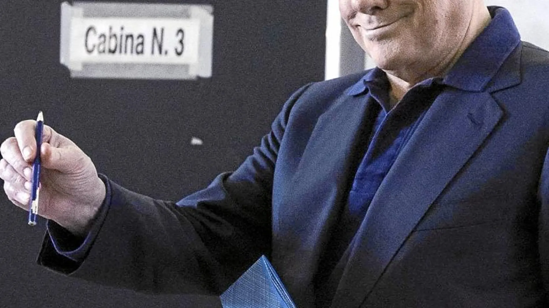 Berlusconi será operado del corazón la próxima semana