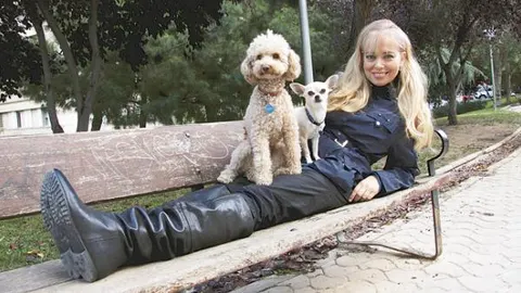 «Mis perros van conmigo de gira teatral»
