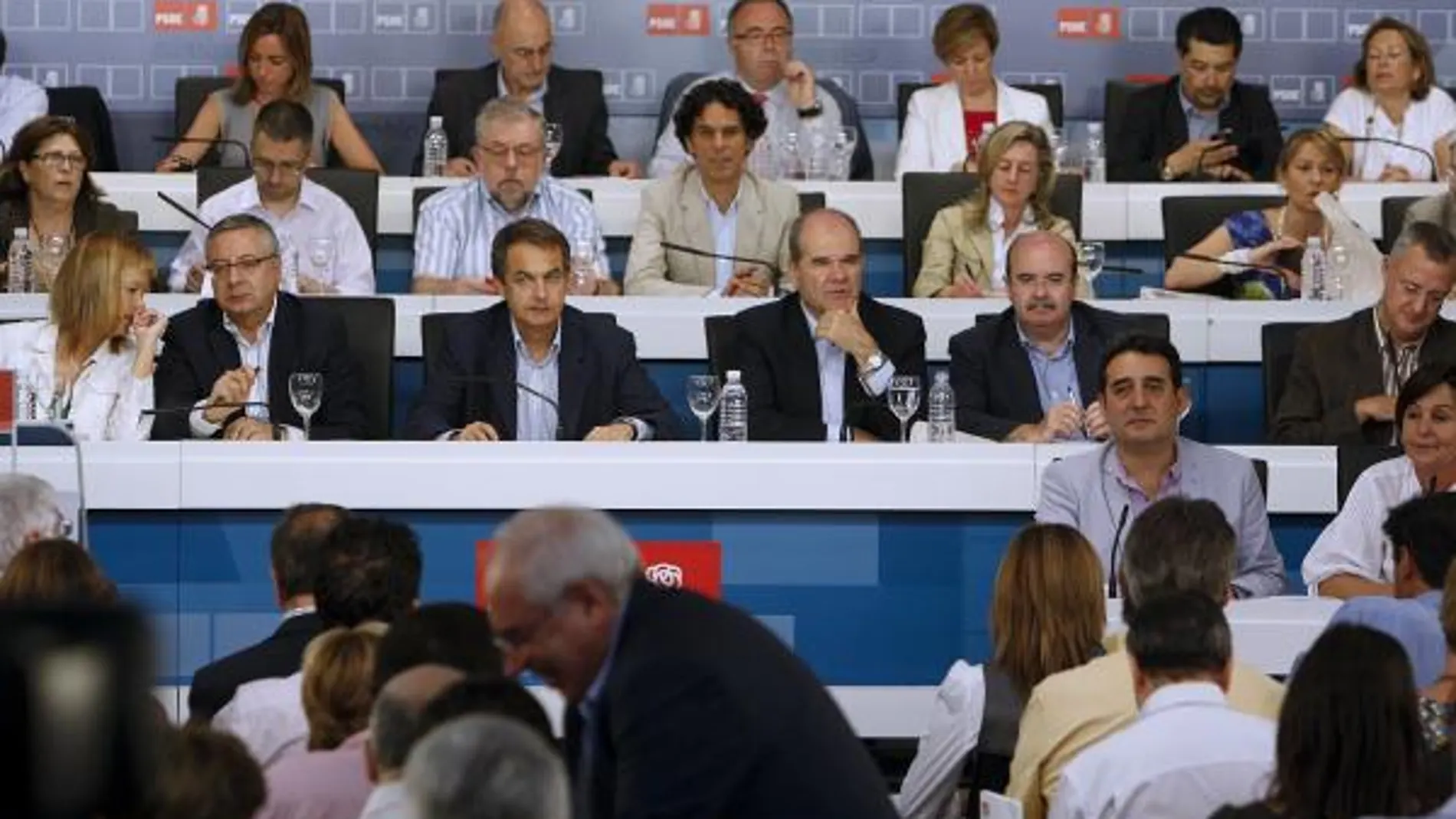 El Comité Federal del PSOE ha respaldado plenamente a Zapatero