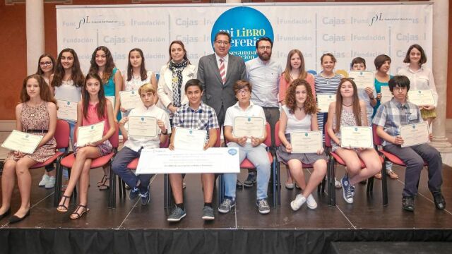 Un momento de la entrega de premios, ayer en la sede de la Fundación Cajasol en Sevilla