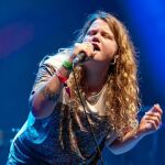 Kate Tempest fue una de las grandes sorpresas de la segunda jornada del festival con sus sacudidas líricas con ritmos urbanos y espíritu rompedor que la emperenta con Mike Skinner, de The Streets