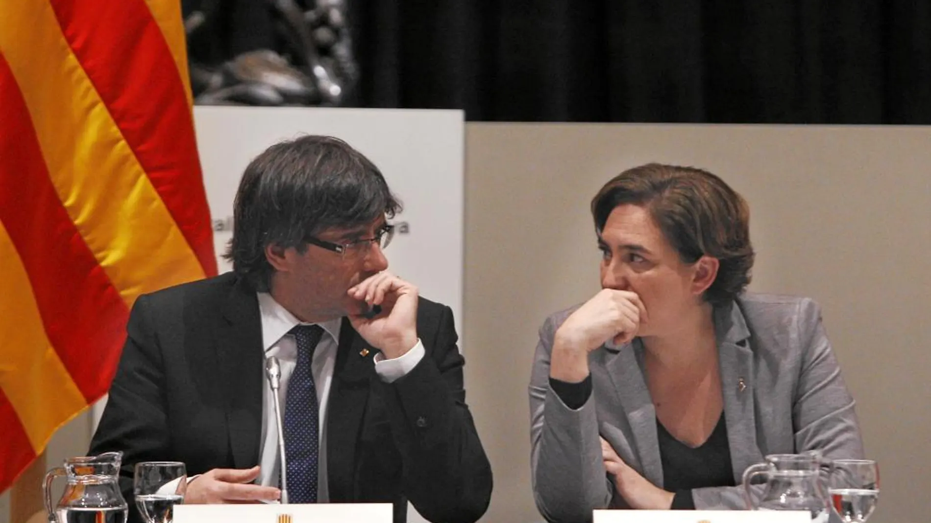 Puigdemont y Colau representarían las dos caras de una moneda de repetirse los resultados de las elecciones generales en unoc comicios catalanes o municipales