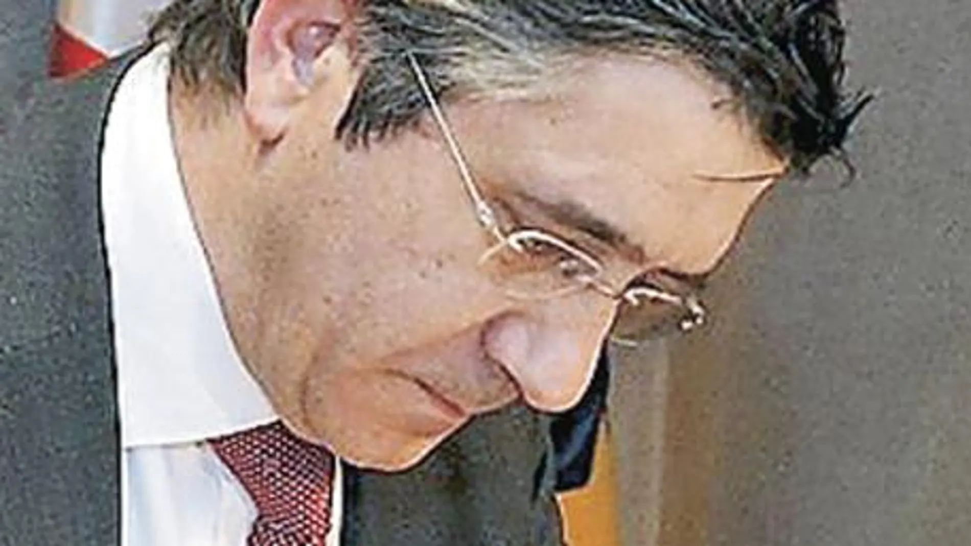 El poeta al que citó López al tomar posesión avaló una lista proetarra que anuló el TS