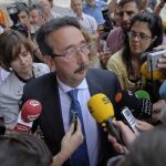 Antocurrupción pide el sobreseimiento de la causa de diez imputados de «Gürtel»