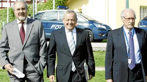 Solbes, Solchaga y Boyer participaron ayer en Santander en un debate