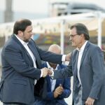 Los presidentes de CDC, Artur Mas, y de ERC, Oriol Junqueras, dos de los partidos con irregularidades.