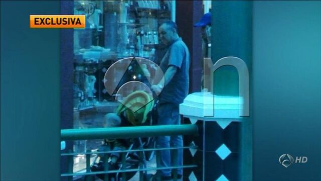 De Juana con su pareja y su hijo en Venezuela