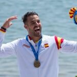 El español Garrote Ballester tras ganar el oro en la final K1 - 200m disputado en el canal olímpico de cataluña durante la tercera jornada de los XVIII Juegos Mediterráneos. Foto: Efe