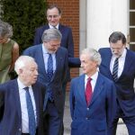 El Gobierno posó ayer en Moncloa tras la incorporación del ministro de Educación