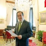 José Bono: «Hoy necesitamos más estadistas que hombres de partido»
