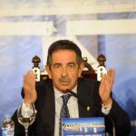Revilla: A Zapatero no le importa llegar chamuscado a las elecciones