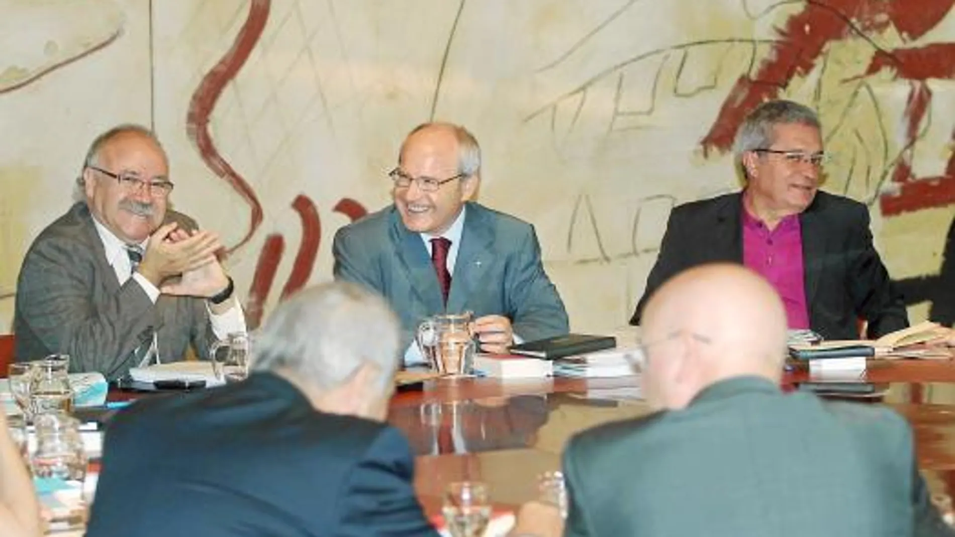 El tripartito aprovecha la prórroga de Montilla para culminar su obra
