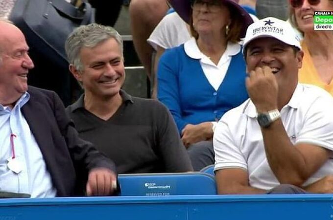 Don Juan Carlos y Mourinho, junto a Toni Nadal