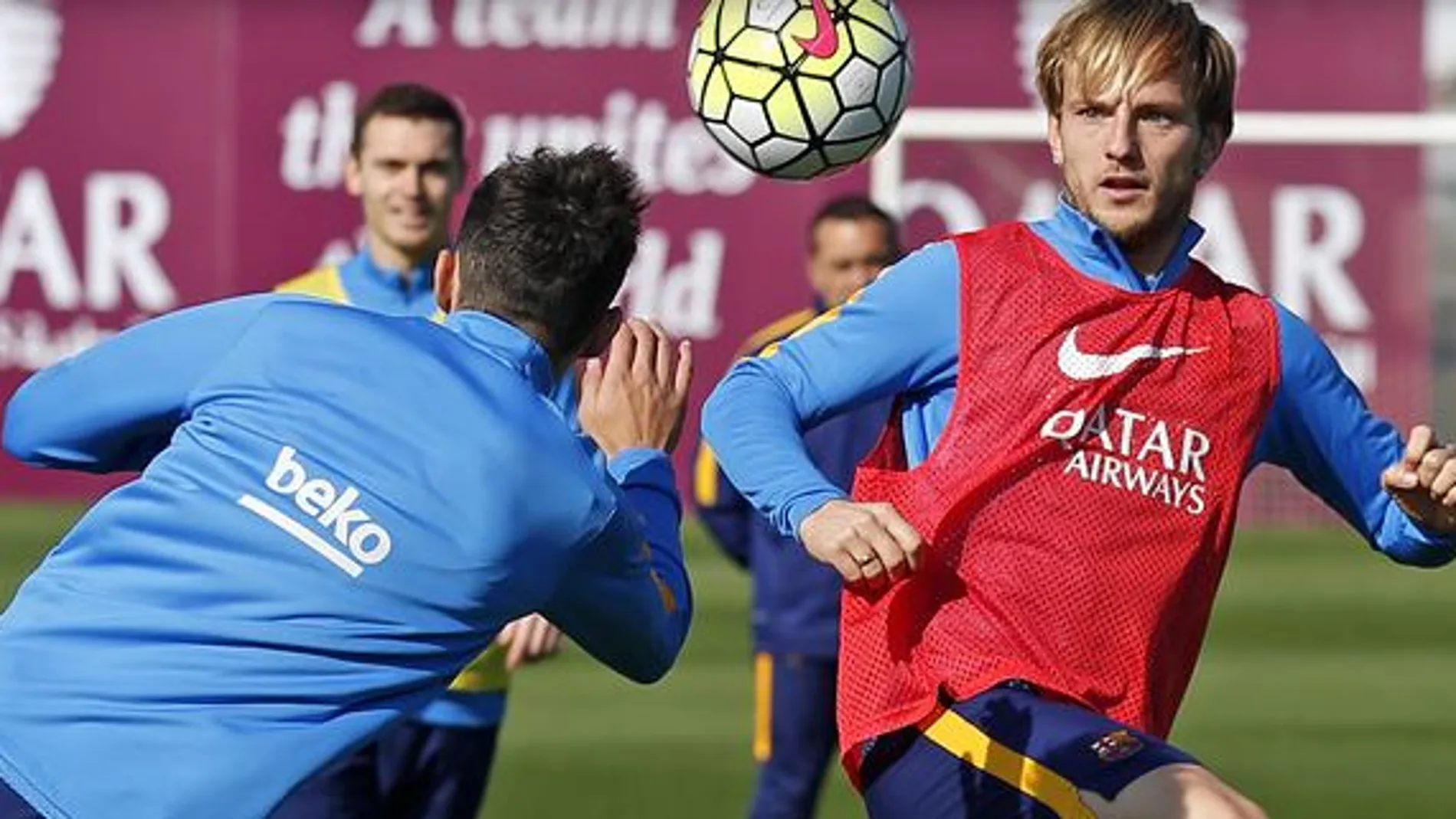 Luis Enrique recupera a todos los internacionales excepto Alves