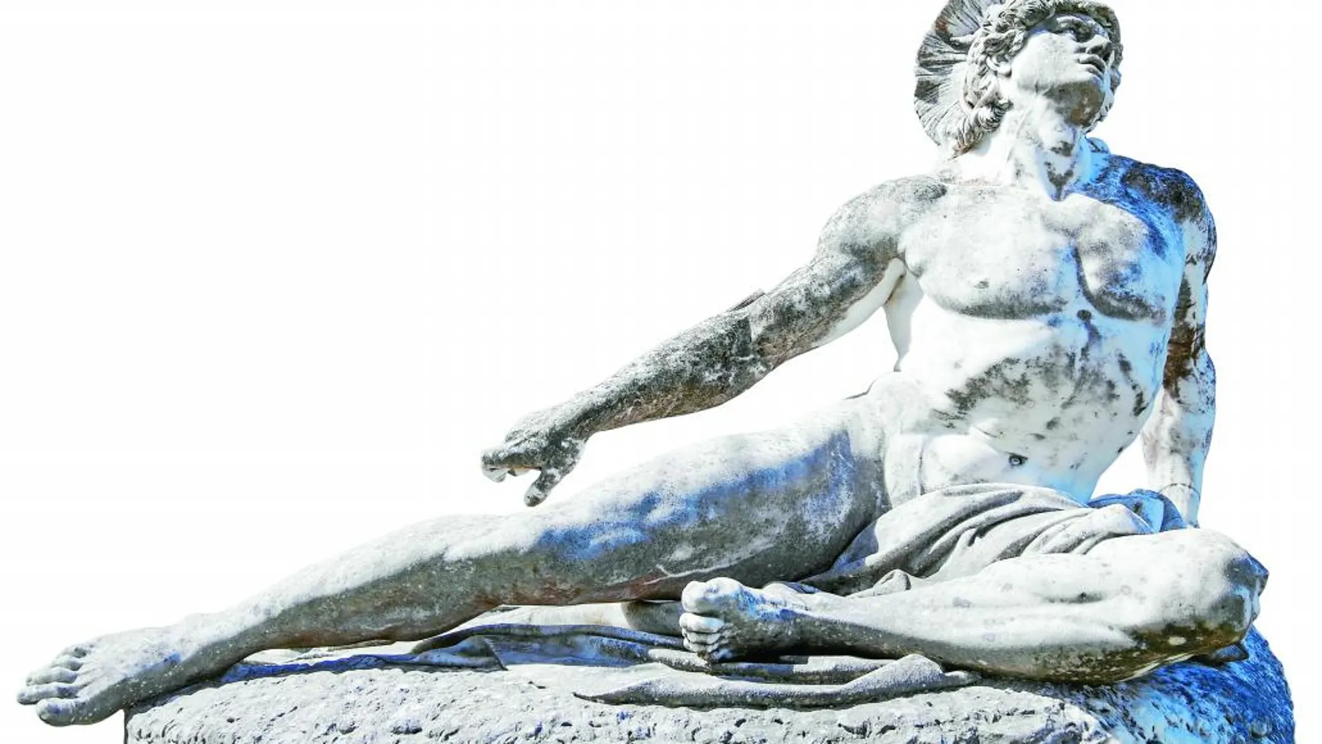 Escultura de Aquiles moribundo que adorna el «Aquileón», uno de los palacios de Corfú