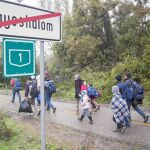 Son pocos los afortunados que logran salir del campo de Hegyeshalom, en Hungría