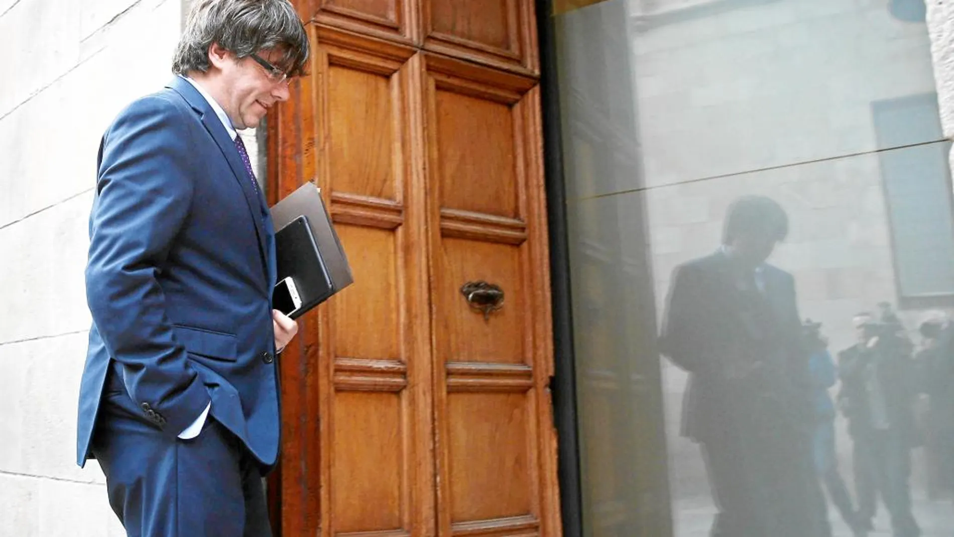 El presidente del Gobierno en funciones, Mariano Rajoy, mantendrá su primer encuentro con Puigdemont