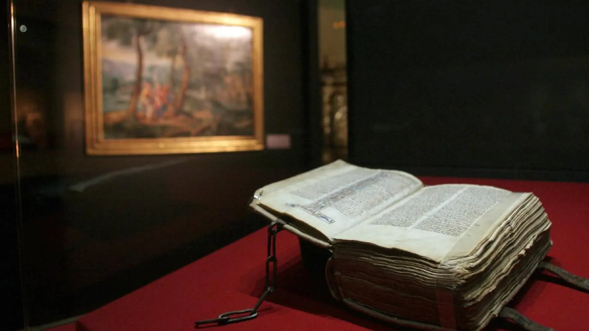 Detalle de una Biblia Sacra