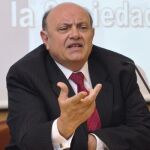 El presidente de la Confederación Española de Cajas de Ahorro, Juan Ramón Quintás