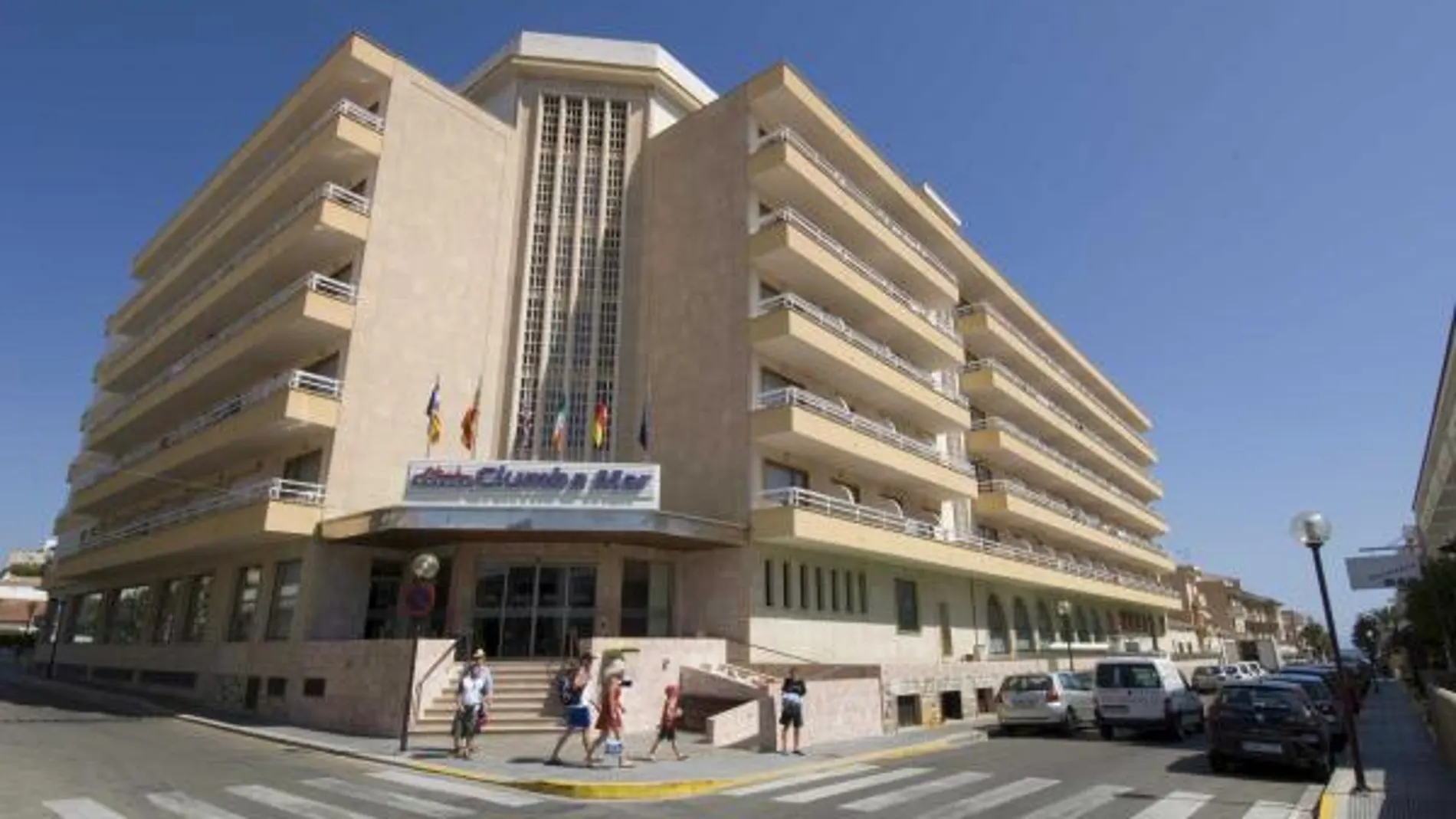 El hotel Clumba Mar, de tres estrellas, ofrece 225 habitaciones