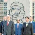 El canciller cubano dijo a Moratinos (ambos en la imagen) hace una semana que la UE y Cuba tienen «visiones distintas» de los derechos humanos