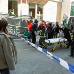Miembros del Sacyl se llevan a un trabajador que sufrió un accidente laboral este año en Ponferrada