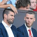 Valdés y De Gea, ayer, en la grada de Old Trafford