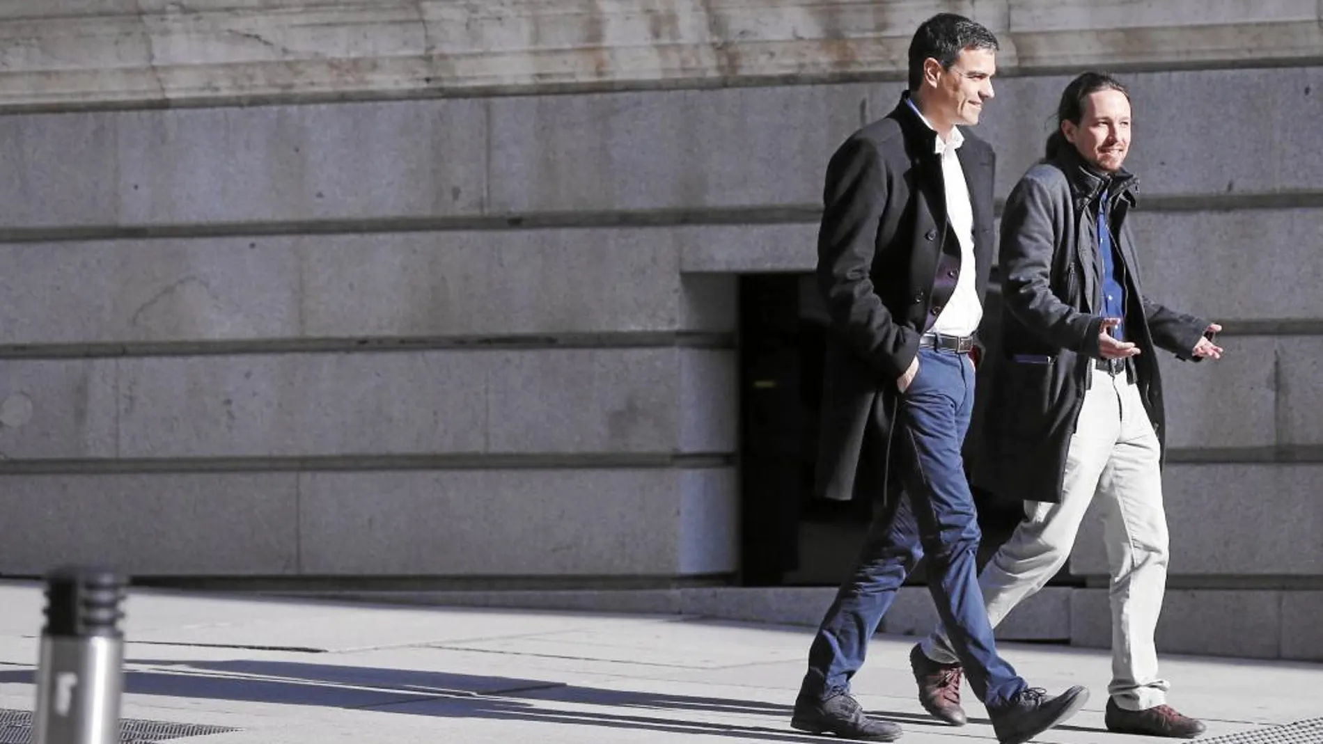 Pedro Sánchez y Pablo Iglesias antes de su reunión del pasado 30 de marzo