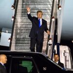 El presidente de EE UU, Donald Trump, a su llegada a Singapur / Foto: Efe