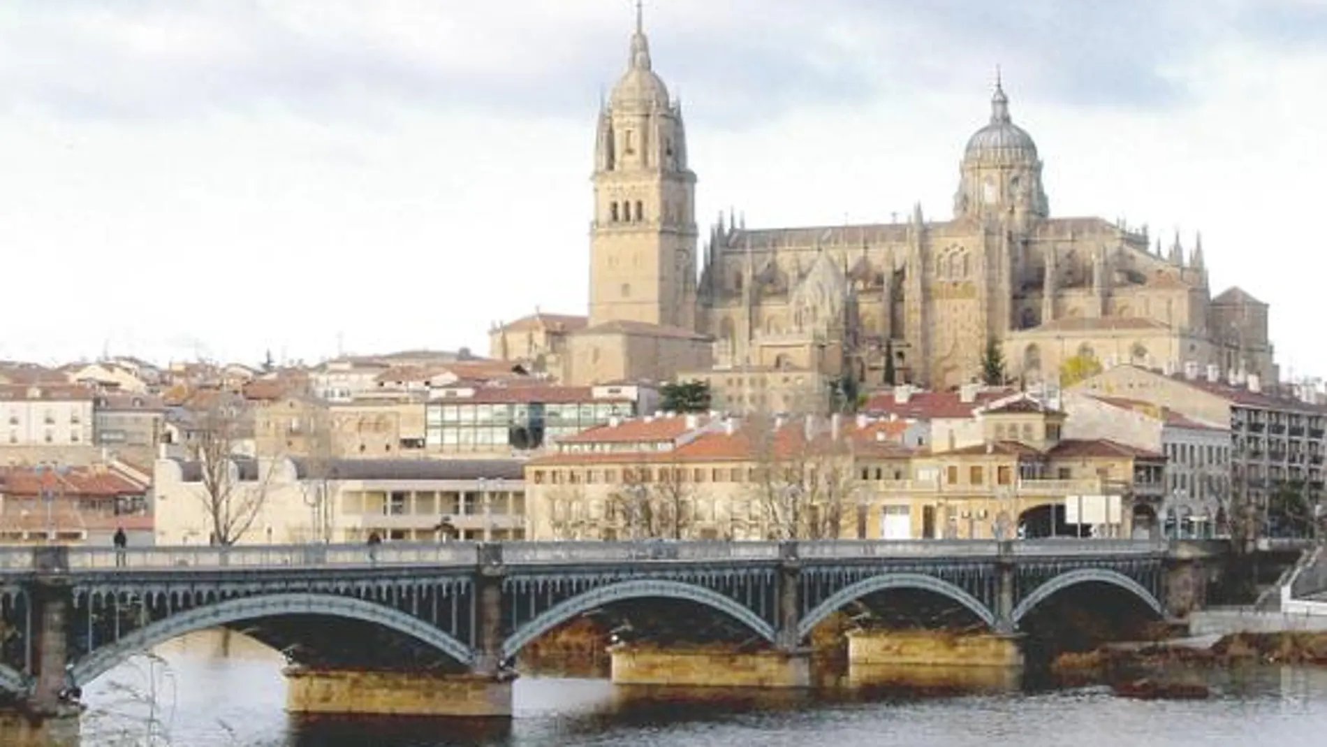Aguas del río Tormes en Salamanca