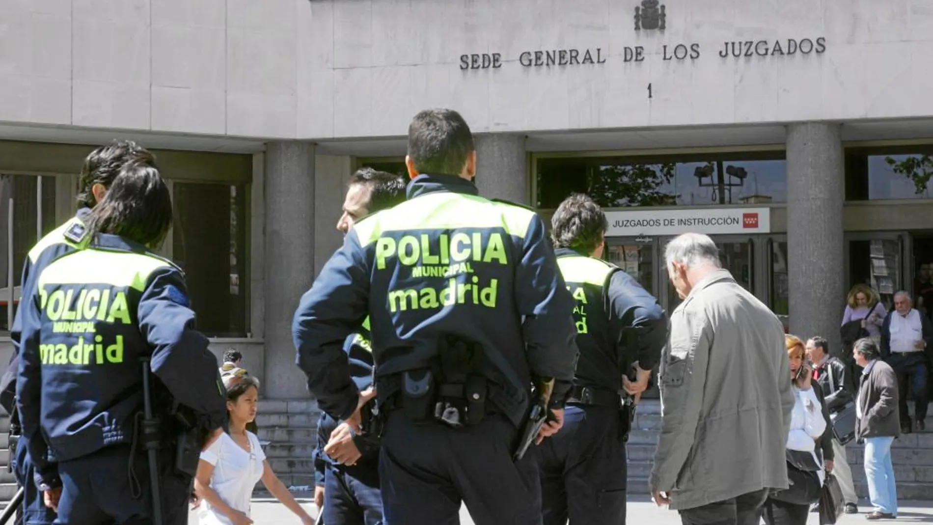 La Policía Municipal lleva en los juzgados de Plaza de Castilla desde 2008 tras un acuerdo entre el ex decano José Luis González Armengol y el ex concejal Pedro Calvo