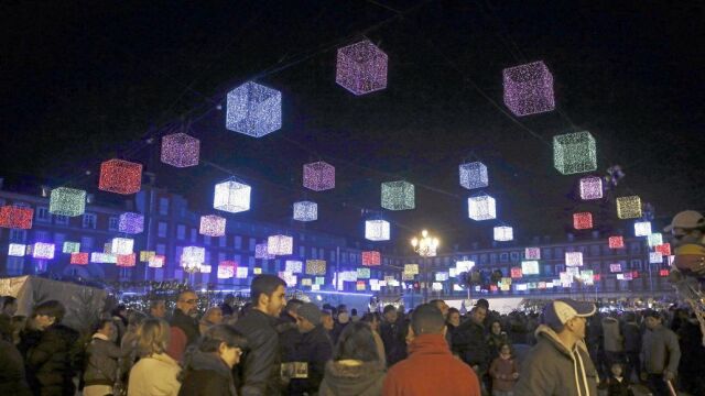 Carmena destinará 5,6 millones de euros al alumbrado navideño