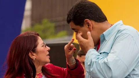 El presidente de Venezuela, Nicolás Maduro, junto a la primera dama Cilia Flores