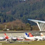 Aspecto del aeropuerto de Bilbao hoy