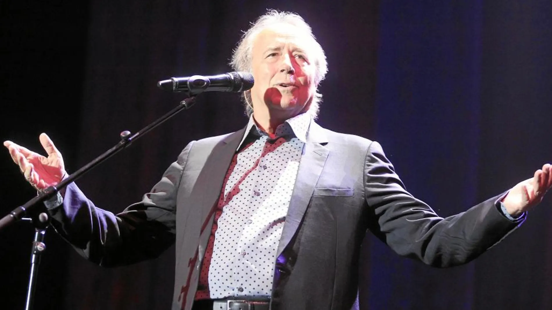 Joan Manuel Serrat, ayer, durante su concierto en Madrid