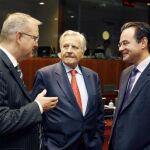 El presidente del Banco Central Europeo, Trichet, en el centro,