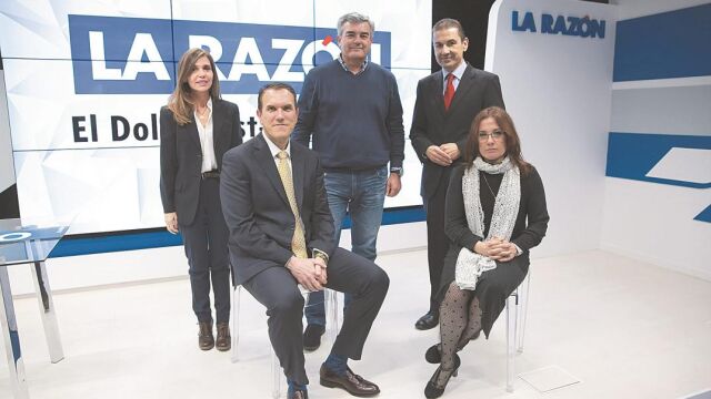 De izquierda a derecha, María Huerta, Pablo Fernández Gómez-Escolar, Juan Luis López Romero, José María Muñoz y Ramón y Montserrat Pérez Hinarejos