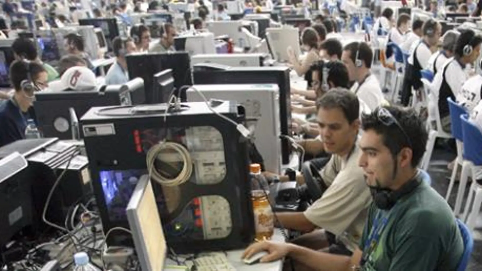 Cerca de 24 millones de ciudadanos españoles son internautas
