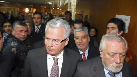 El juez español Baltasar Garzón y el secretario de Derechos Humanos, Eduardo Luis Duhalde