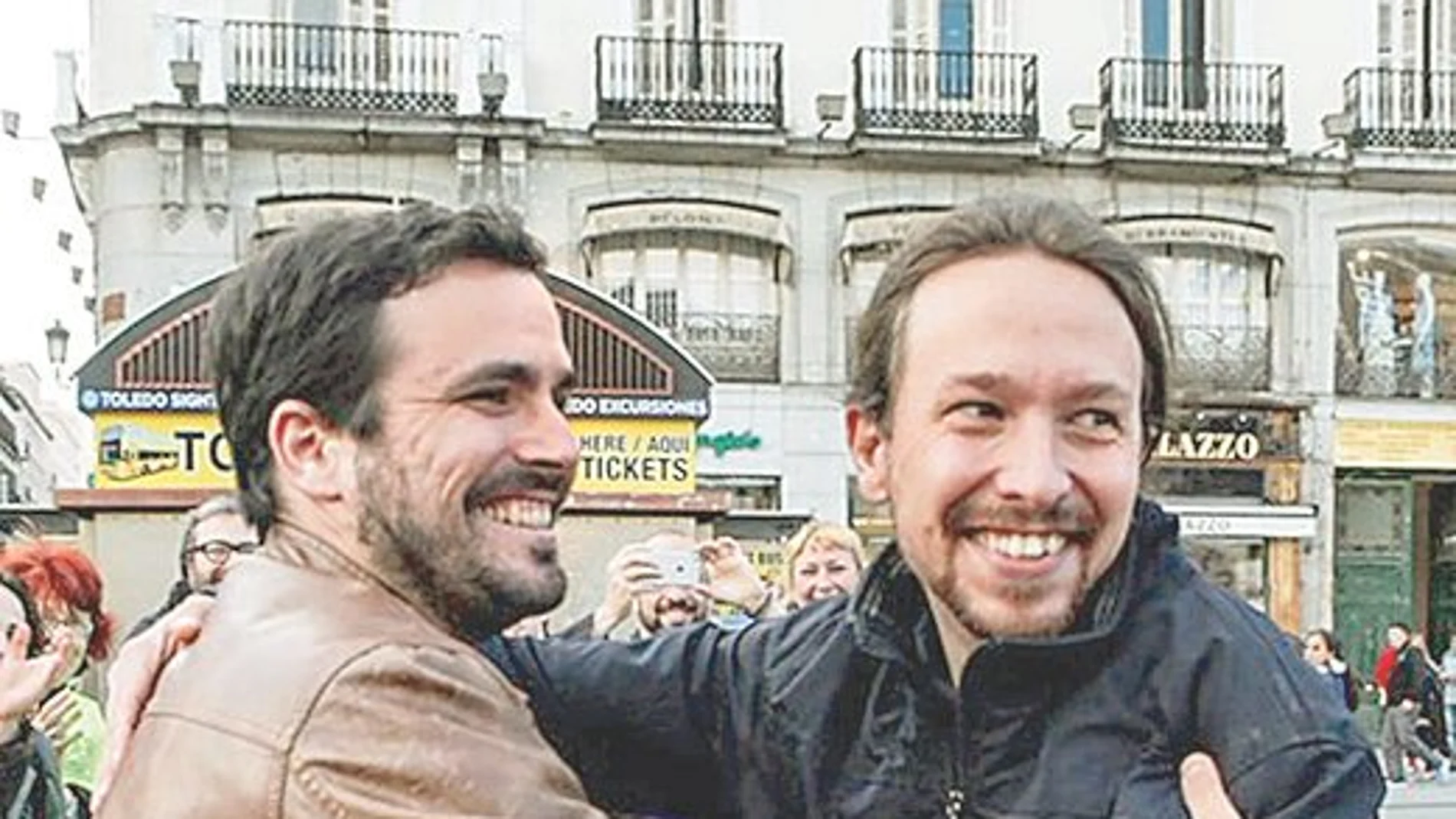 Podemos e IU proponen aumentar la carga fiscal, lo que torpedearía el crecimiento