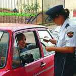 Las mujeres policías sufrieron agresiones «físicas y verbales» por parte de marroquíes.