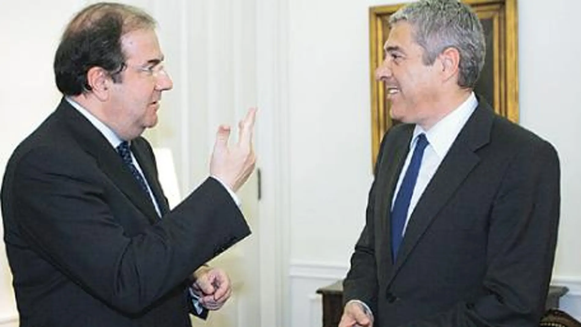 Herrera amarra la cooperación transfronteriza con Portugal