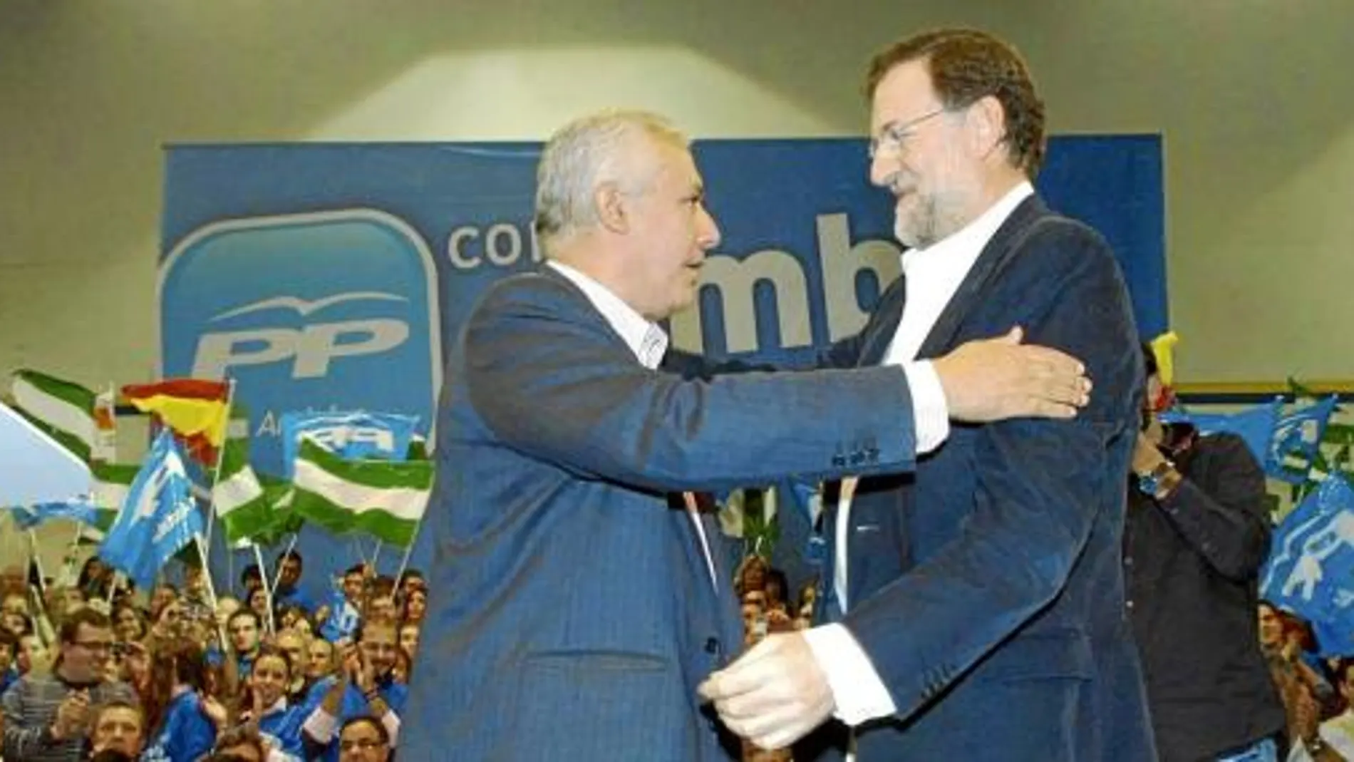 Mariano Rajoy acompañó a Javier Arenas en el acto que los populares andaluces celebraron en Linares (Jaén), un feudo tradicionalmente socialista