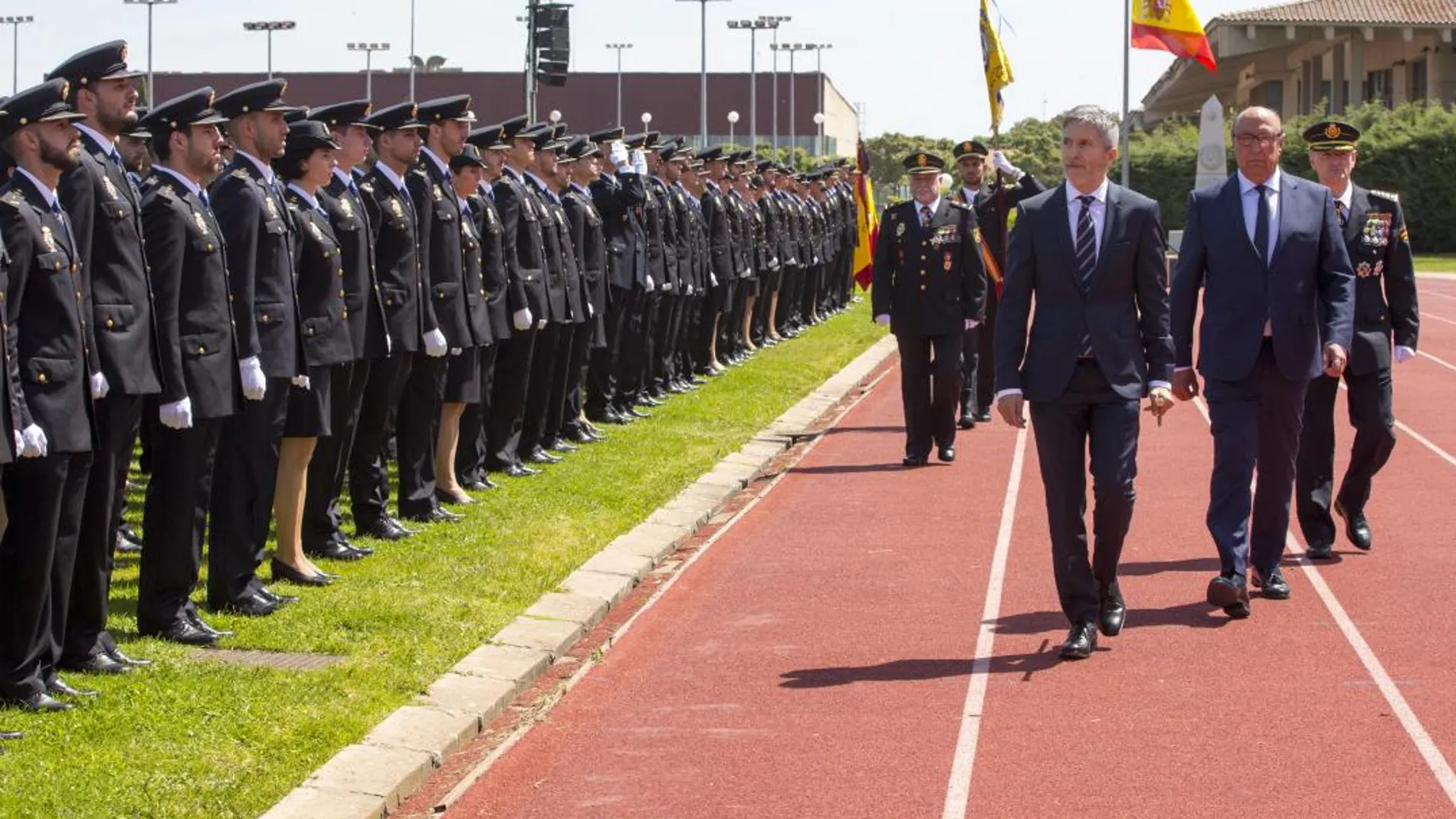 El ministro de Interior, Fernando Grande-Marlaska, preside la jura de la XXXII Promoción de la Escala Básica de la Policía Nacional